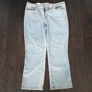 🆕️Levi's 550 Relaxed Fit Boot Cut Jeans